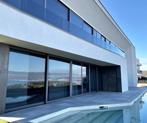 Villa di lusso in vendita a Vrbnik con vista sul mare in Croazia