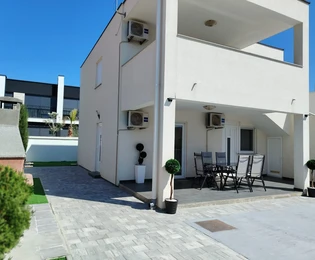 Dom apartamentowy w Privlaka