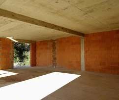 Maison de trois appartements à vendre à Kastav : excellente opportunité d'investissement en Croatie