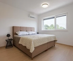 Poolside home for sale near Medulin Beach in Croatia