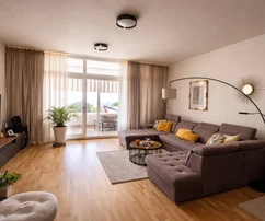 Njivice - Maison de plain-pied avec grand jardin !