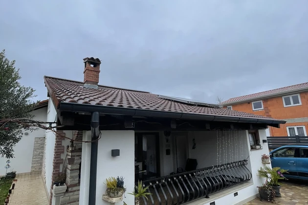 Istrie, Poreč: Energeticky úsporný dům s galerií