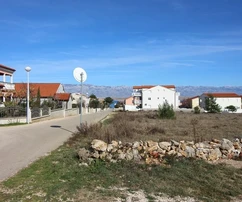 Építési telek (UPU terv készítése szükséges)