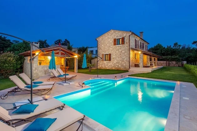 Belle villa en pierre avec piscine, Istrie, Svetvinčenat