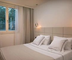 Villa de lujo en venta a solo 80 metros del mar en Gradac, Croacia