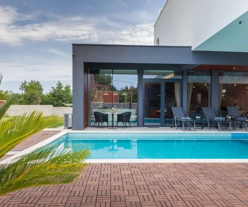 Villa di lusso con piscina in vendita a Ližnjan in Croazia