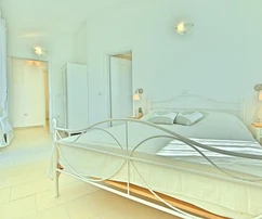 Istryjski dom z basenem na sprzedaż w Vošteni w Chorwacji