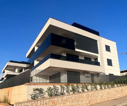 NUOVO APPARTAMENTO DUPLEX CON PISCINA SUL TETTO E VISTA MARE!
