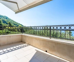 Casa esclusiva in vendita a Brela a pochi passi dalla spiaggia in Croazia
