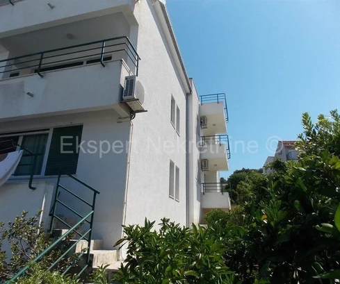 Trogir, Saldun, casa independiente 485m² con piscina de 32m², vista al mar