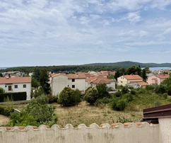 Medulin - Dom s tromi apartmánmi a výhľadom na more