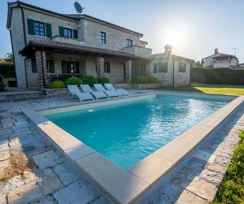 Istria, Poreč: Stredomorská kamenná vila s bazénom