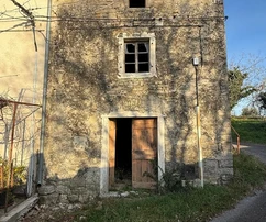 Istra, Krasica: Kamena kuća s pogledom na more