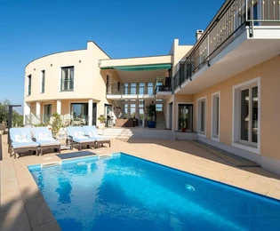 Zadar, Zaton, villa unica con piscina in una splendida posizione