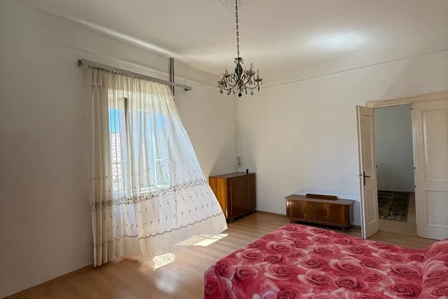 Istrien, Brtonigla: Geräumige Wohnung mit Meerblick
