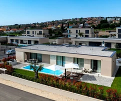 Istria, Poreč: Luxury villa with pool near village