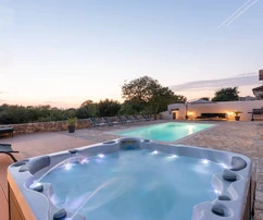 Modern stone villa with pool for sale in Svetvinčenat in Croatia