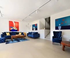 New modern villa with swimming pool, in a quiet location!