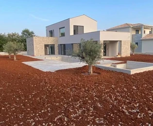 Villa in vendita in un ambiente tranquillo vicino a Parenzo in Croazia