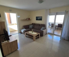 Wohnung im 1. Stock, Südseite, 50 Meter vom Meer mit Meerblick