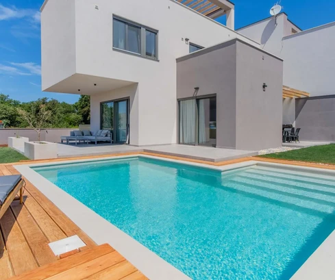 Moderne Doppelhaushälfte in Ližnjan als Neubau zu verkaufen in Kroatien