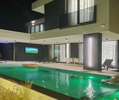 Villa con piscina en venta en Zadar Kožino, Croacia