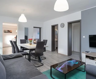 Vir near the center, villa with indoor heated pool