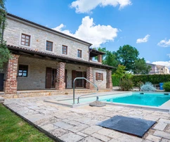 Istrie, Poreč : Villa rustique en pierre avec piscine près de Poreč