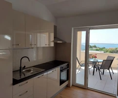 Lakás Košljun, Pag, 110 m²