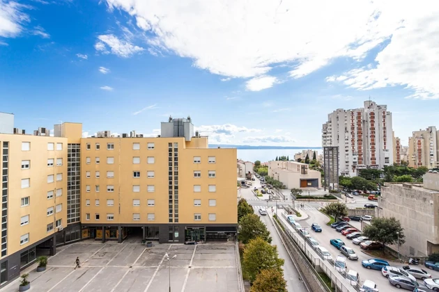 Split, Trstenik, třípokojový byt s velkou terasou