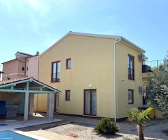 DETACHED HOUSE WITH POOL AND SEA VIEW, IN A QUIET LOCATION!