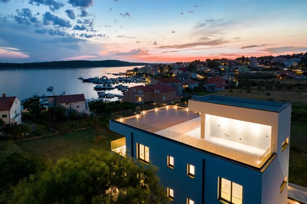 Penthouse for sale in Rab Barbat with sea views in Croatia
