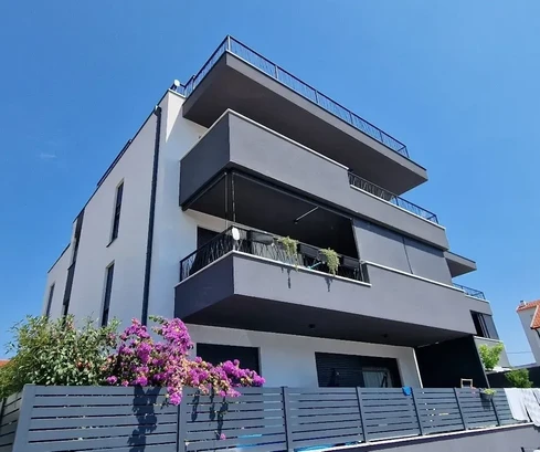 Trogir, Centrum, 3-pokojowe mieszkanie 160 m2, nowa zabudowa, TOP lokalizacja!!!