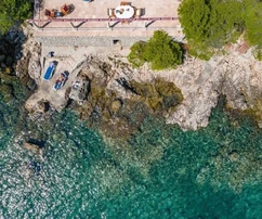 Villa pieds dans l'eau à vendre sur l'île de Koločep en Croatie