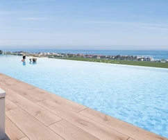 Nuovo complesso residenziale con vista mare vicino a Estepona
