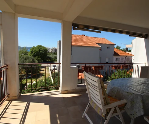 Puntamika Vitrenjak - Casa independiente con vista al mar - ¡a 200 m de la playa!