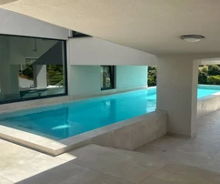 VILLA DI DESIGN UNICA CON PISCINA INFINITY E VISTA MARE!