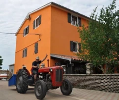 Edificio residenziale, Istria, Parenzo