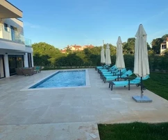 Attraktive Villa mit Swimmingpool in einem großen Garten, Poreč, ISTRIEN