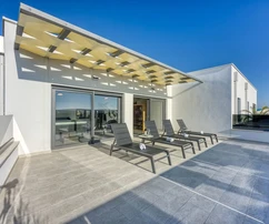 Istria, Poreč: Modern semi-detached home pool spa