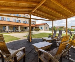 Szálloda medencével, 3 km-re a tengertől, Isztria, Pula