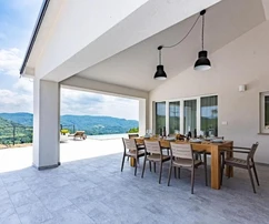 Istrie, Cerovlje, snová usedlost v srdci přírody, ideální pro bydlení i cestovní ruch