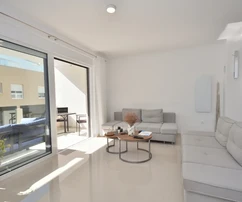 Vodice – bútorozott lakás az első emeleten, vonzó elhelyezkedés