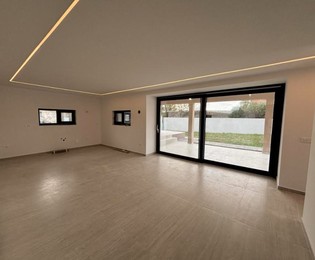 Продается одноэтажный дом в тихом Бришево в Хорватии.