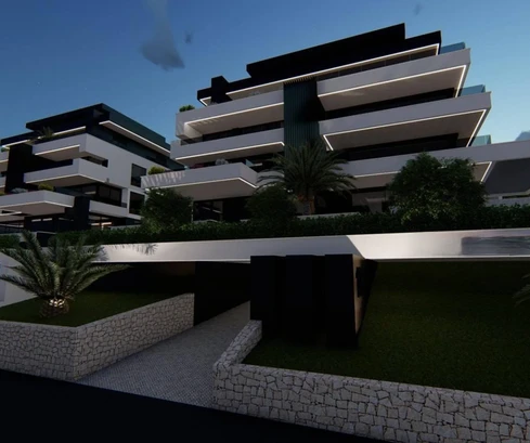 Appartamento con quattro camere da letto in vendita con vista sul mare a Opatija in Croazia