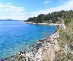 Terreno agricolo sul mare dell'isola di Brac in vendita