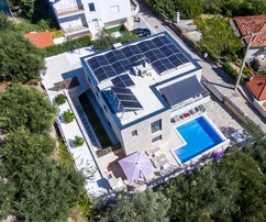 Villa de lujo en venta en Split Žrnovnica, Croacia