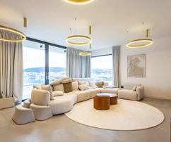 Okrug Gornji, villa modernamente arredata vicino alla spiaggia