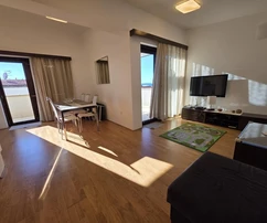 Appartement trois pièces sur deux étages à vendre