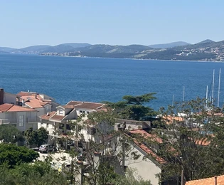 Three-bedroom apartment for sale in Okrug close to the beach in Croatia